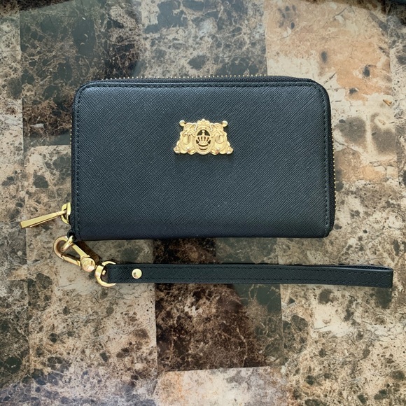 Juicy Couture Handbags - Juicy Couture Wristlet EUC